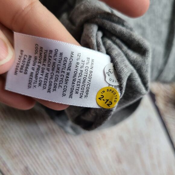 BP Vneck Basic Tshirt Tee Gray Small - Picture 4 of 6